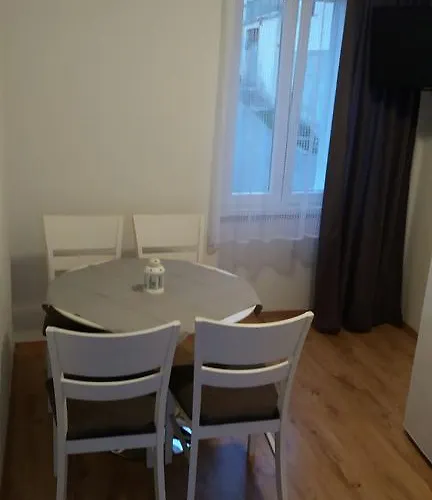 Luan Apartamento Vis